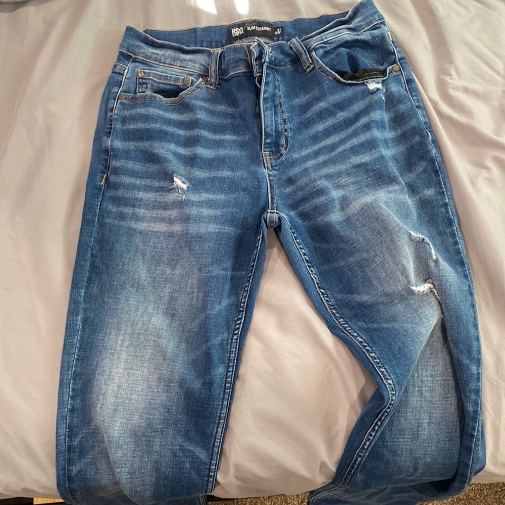 RSQ blue jeans distressed 31x32